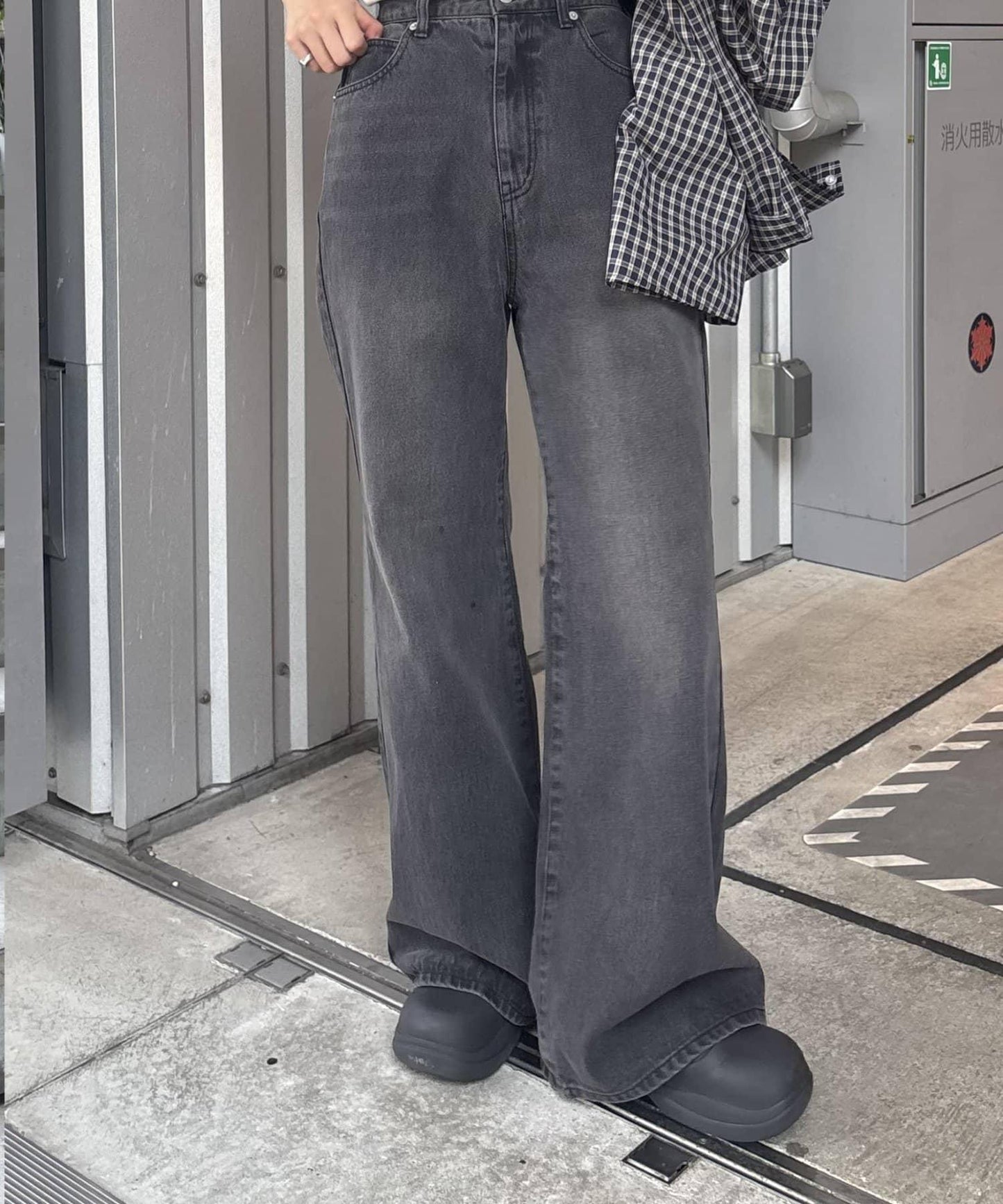 【PIKO企畫 / 腰部可調節】雙排扣喇叭牛仔褲