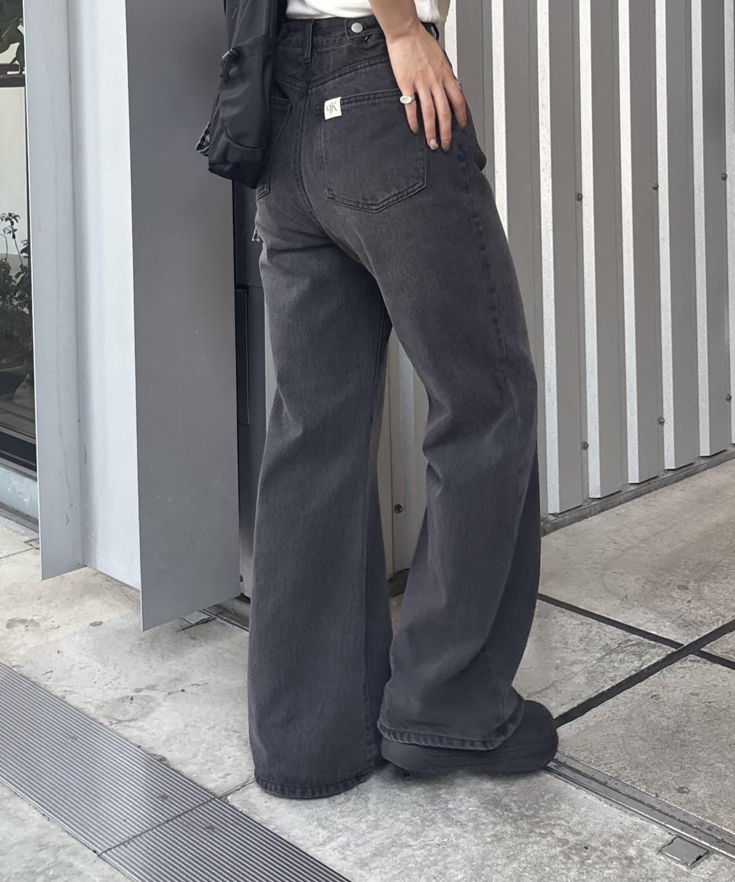 【PIKO企畫 / 腰部可調節】雙排扣喇叭牛仔褲