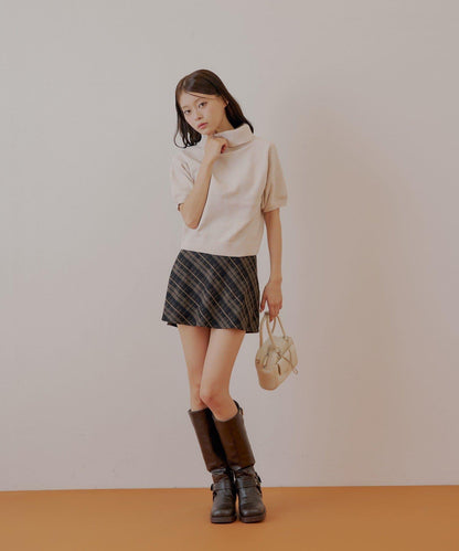 【Chico】亮絲天鵝絨高領短袖針織衫