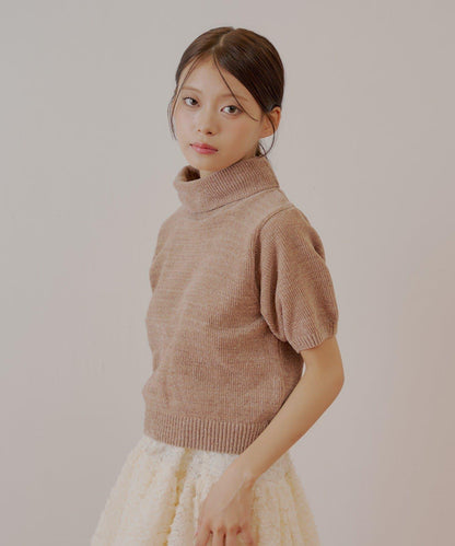 【Chico】亮絲天鵝絨高領短袖針織衫