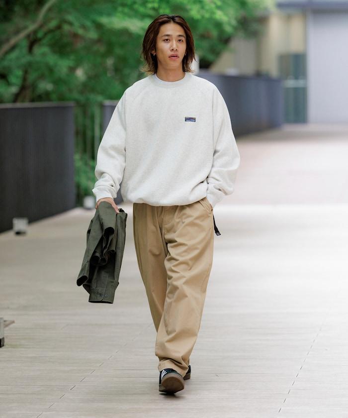 寬鬆版型 單點標誌 插肩袖 抽繩衛衣