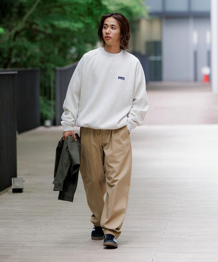 寬鬆版型 單點標誌 插肩袖 抽繩衛衣