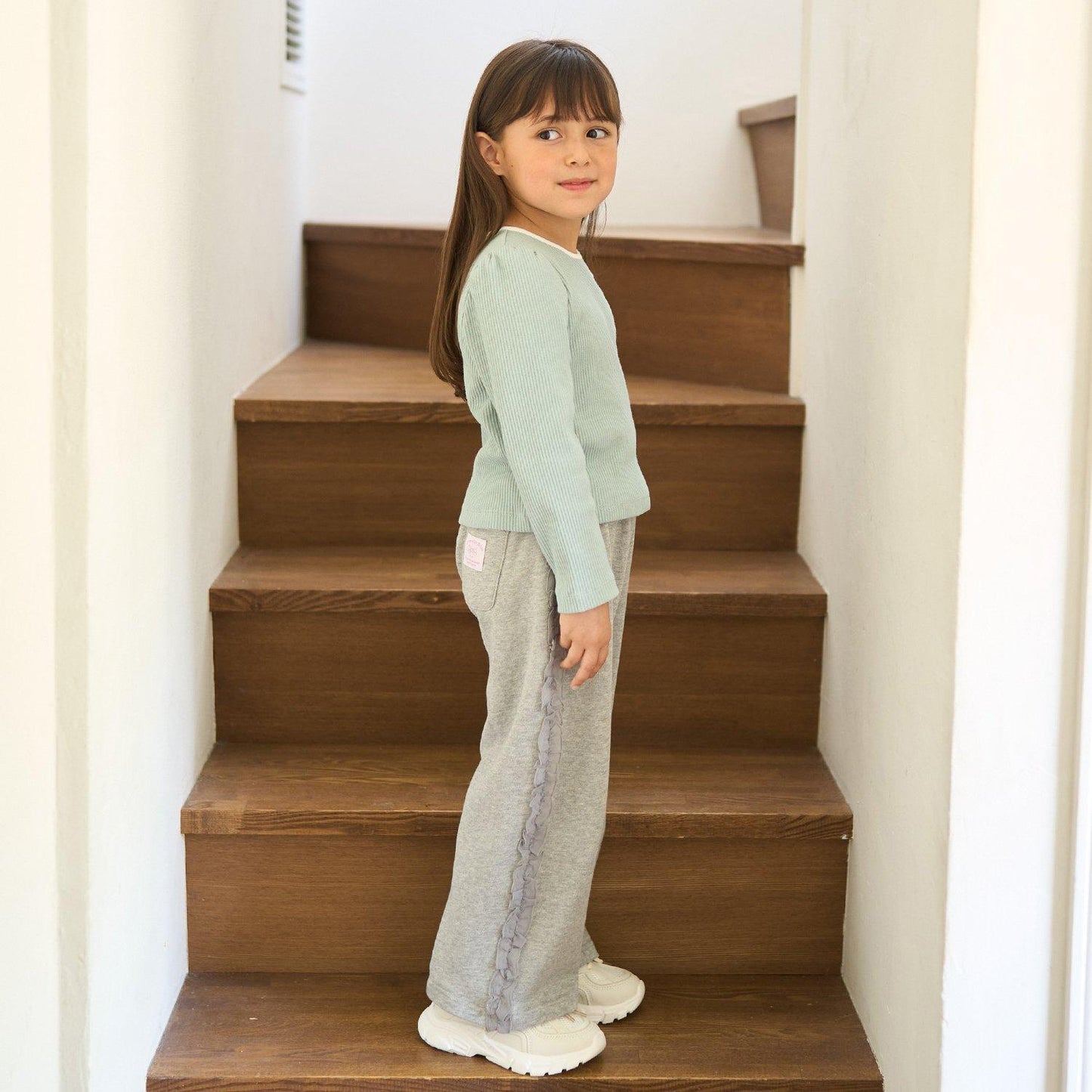 【防起球加絨】側邊荷葉邊寬鬆版型衛褲