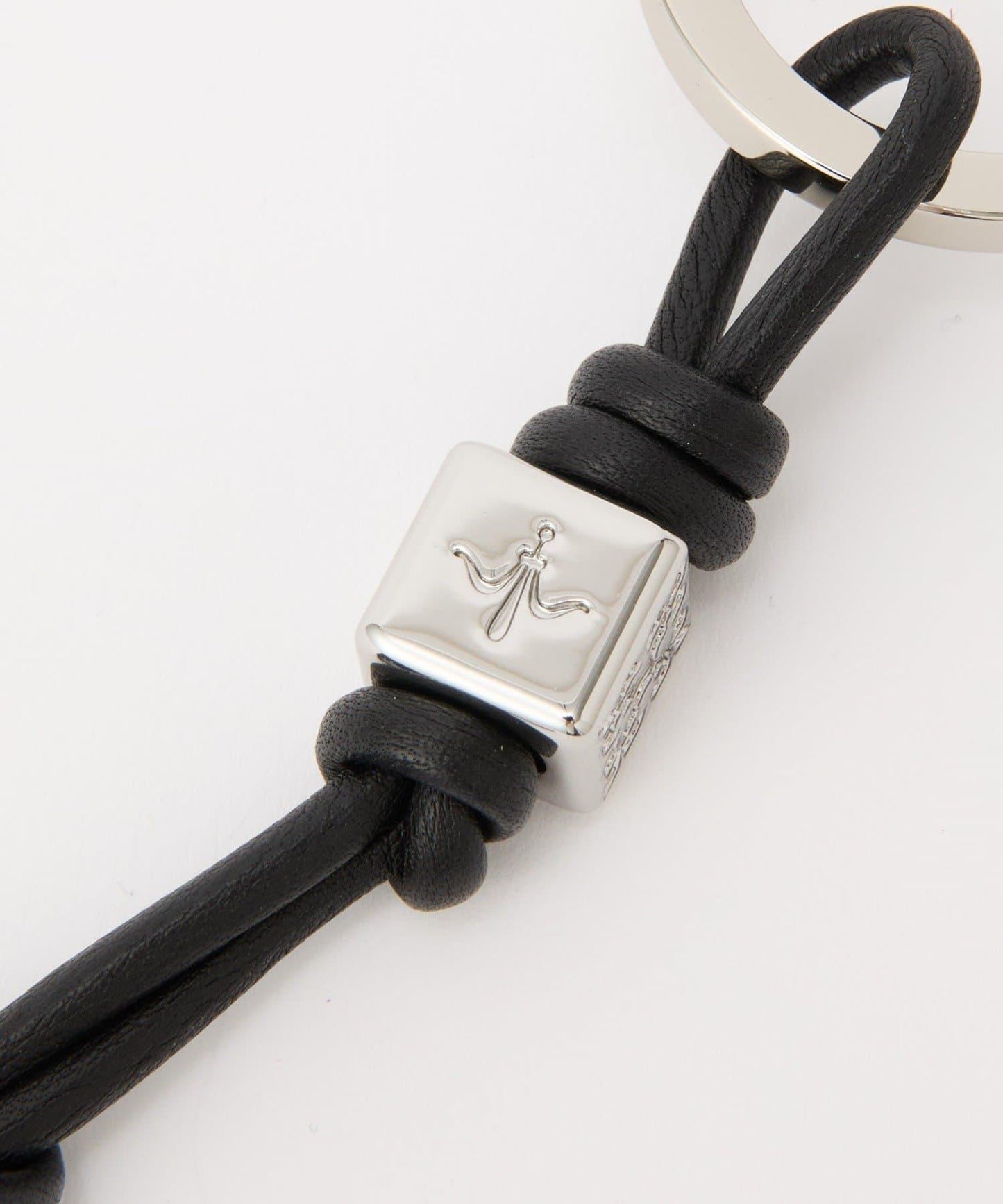 【結飾造型×金屬配件】皮革繩包包掛飾