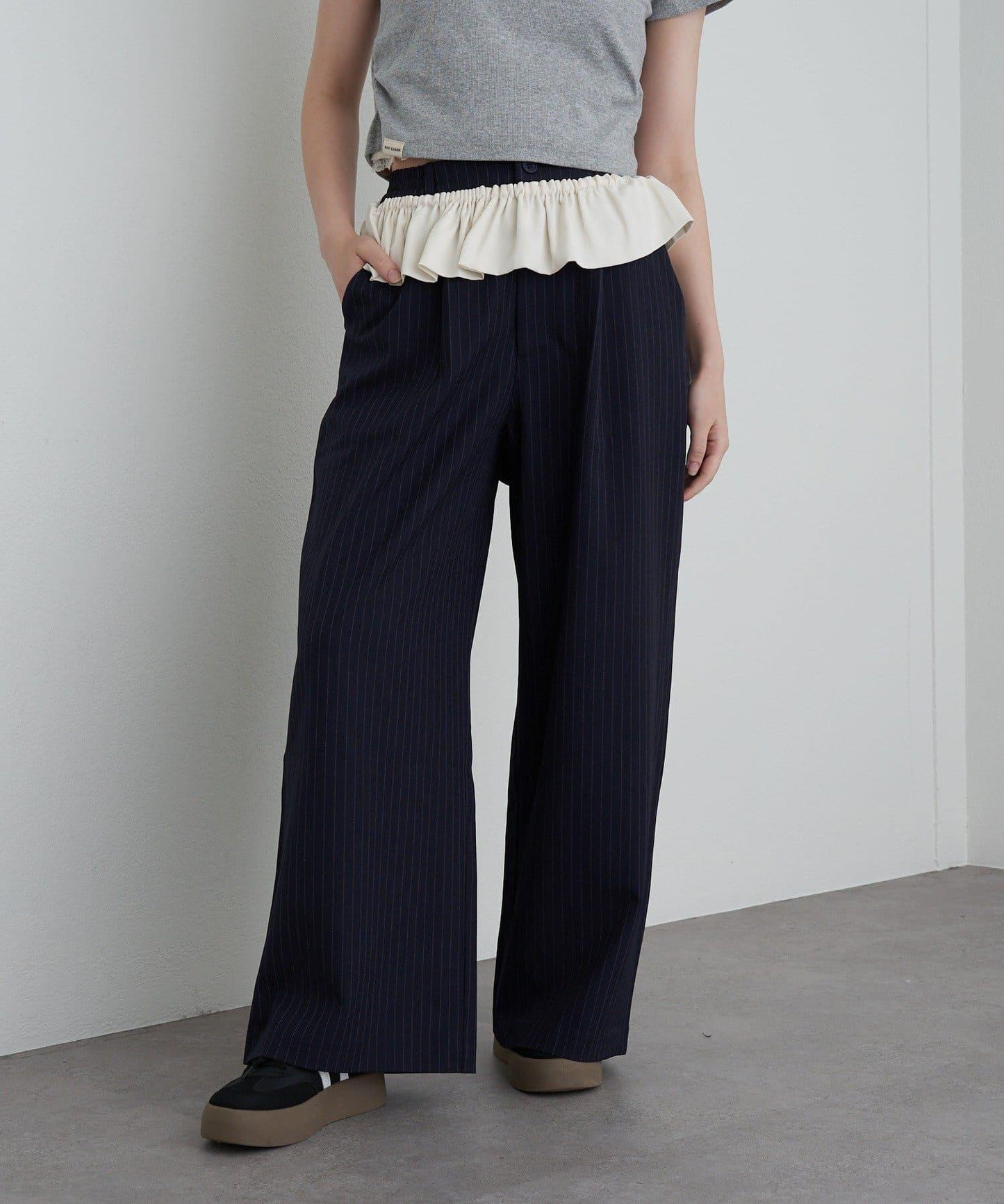 【RAY CASSIN】帶荷葉邊腰帶寬鬆休閒長褲