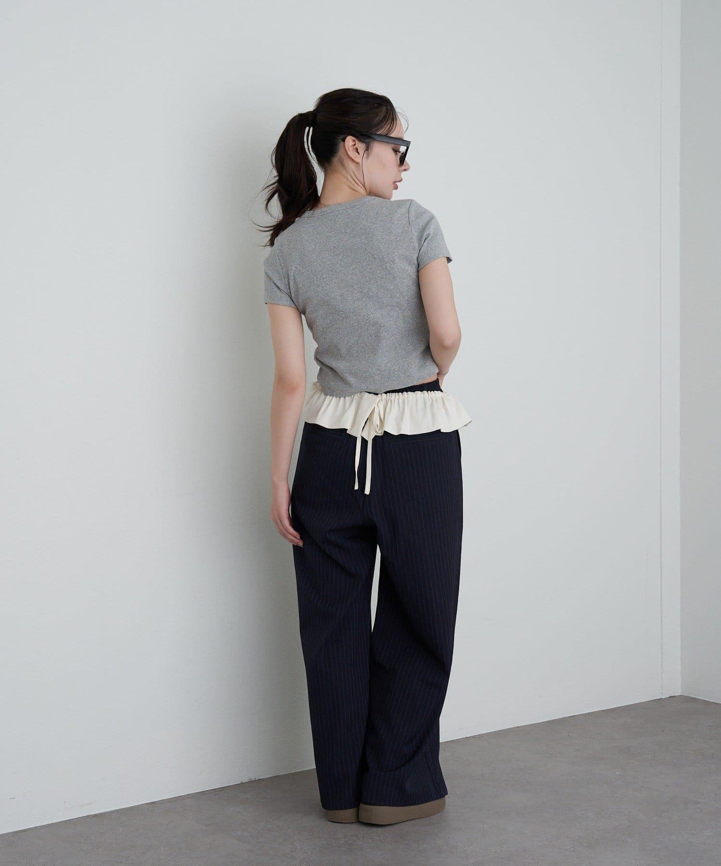 【RAY CASSIN】帶荷葉邊腰帶寬鬆休閒長褲