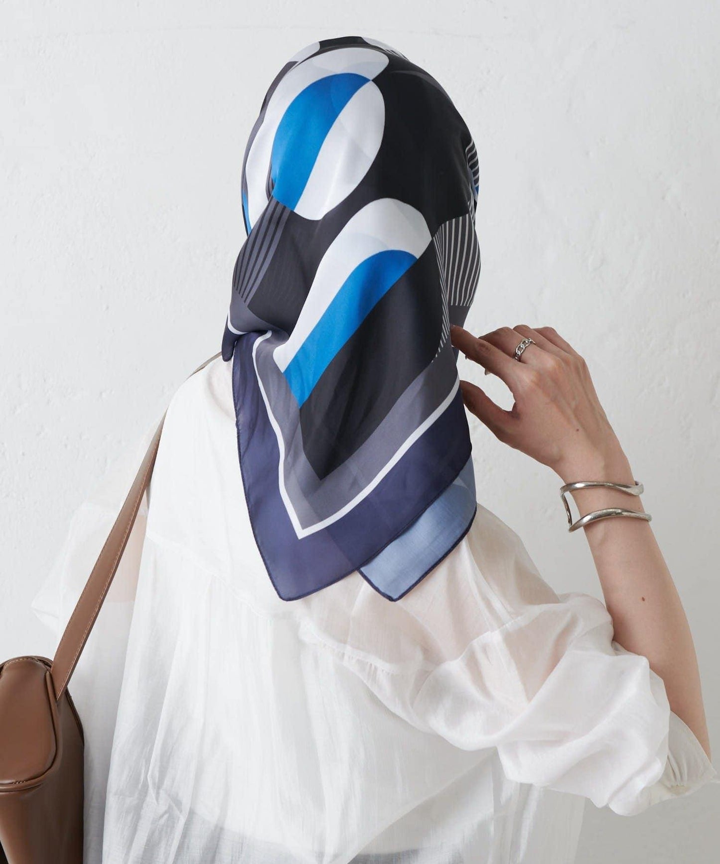 幾何圖案絲巾 70×70