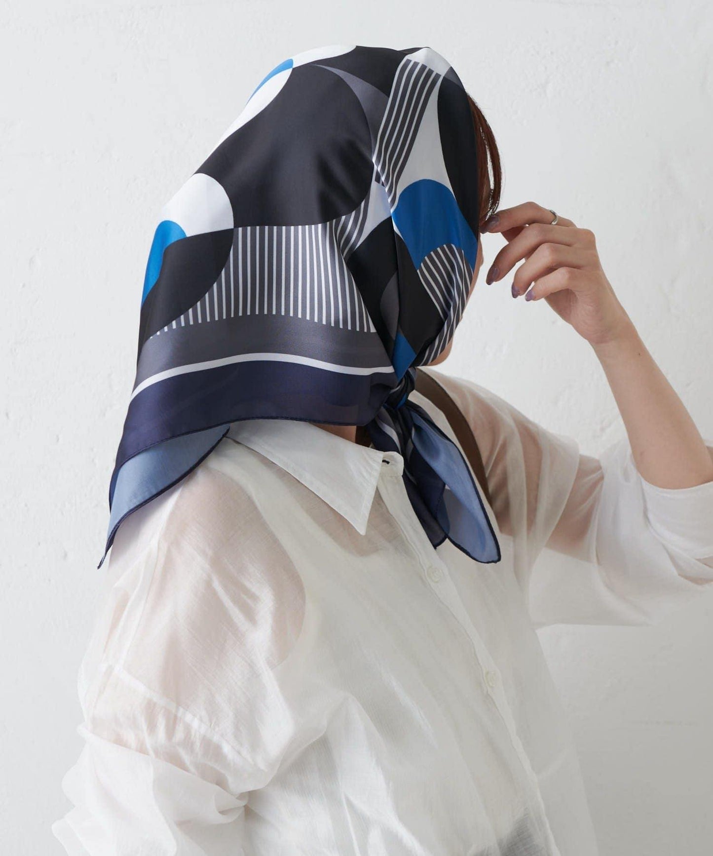 幾何圖案絲巾 70×70