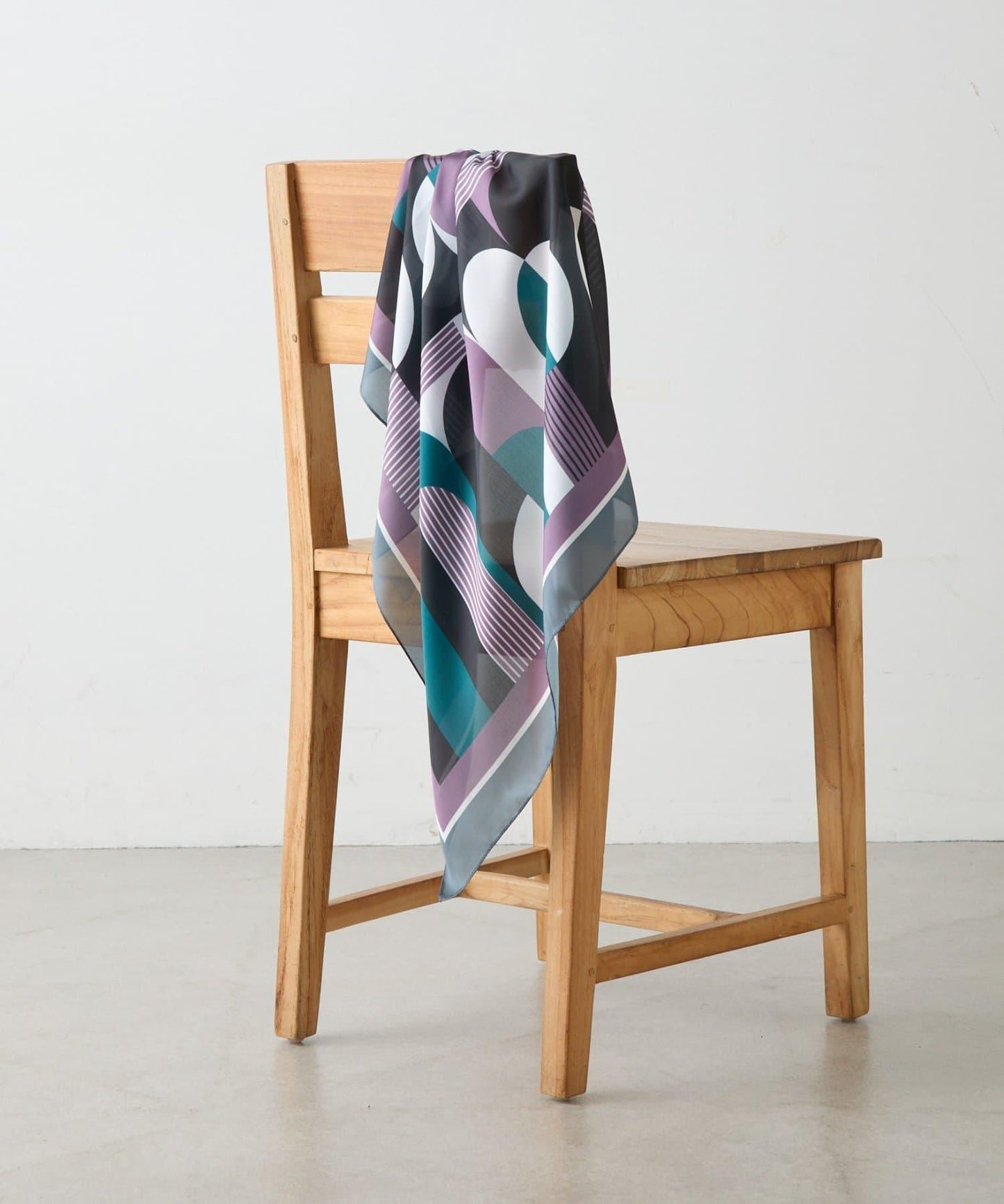 幾何圖案絲巾 70×70