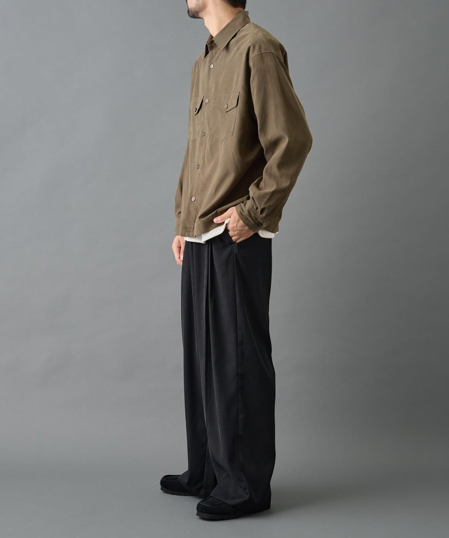 【AW】窄版桃皮西部風短款襯衫