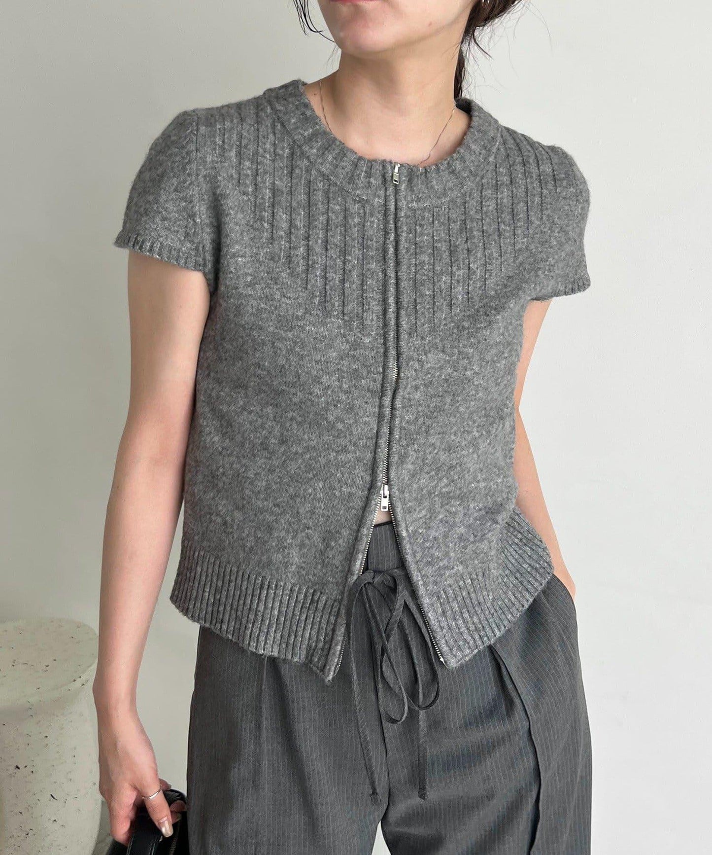 【CAPRICIEUX LE'MAGE】短袖拉鍊針織衫