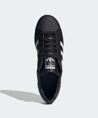 adidas Originals Superstar 82 鞋款