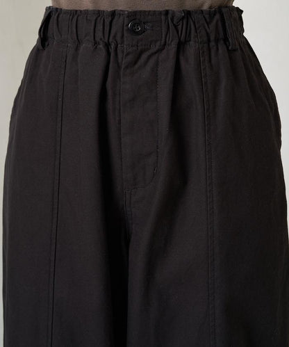 休閒寬鬆後幅斜紋長褲