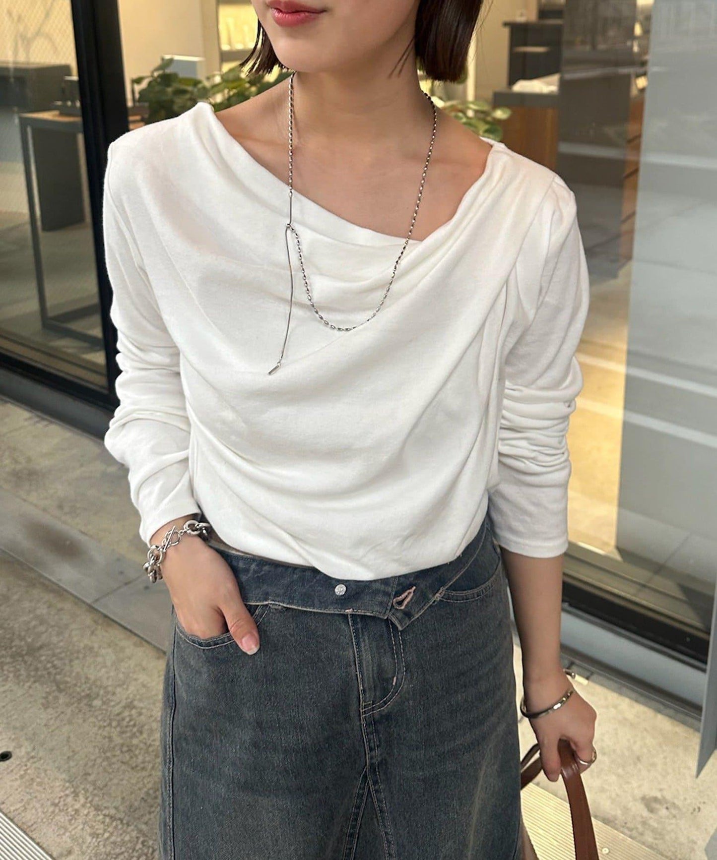 【人氣系列/新色白色・灰色2】一字肩長袖T恤※僅限電商渠道專屬顏色