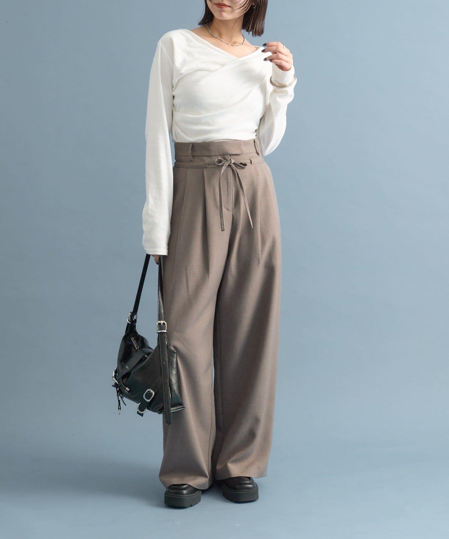 【人氣系列/新色白色・灰色2】一字肩長袖T恤※僅限電商渠道專屬顏色