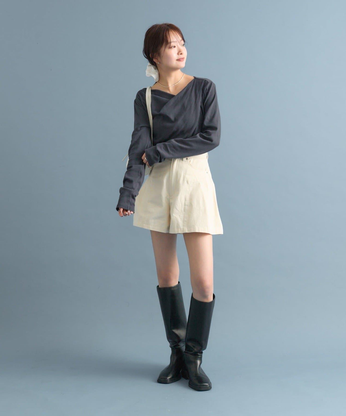 【人氣系列/新色白色・灰色2】一字肩長袖T恤※僅限電商渠道專屬顏色