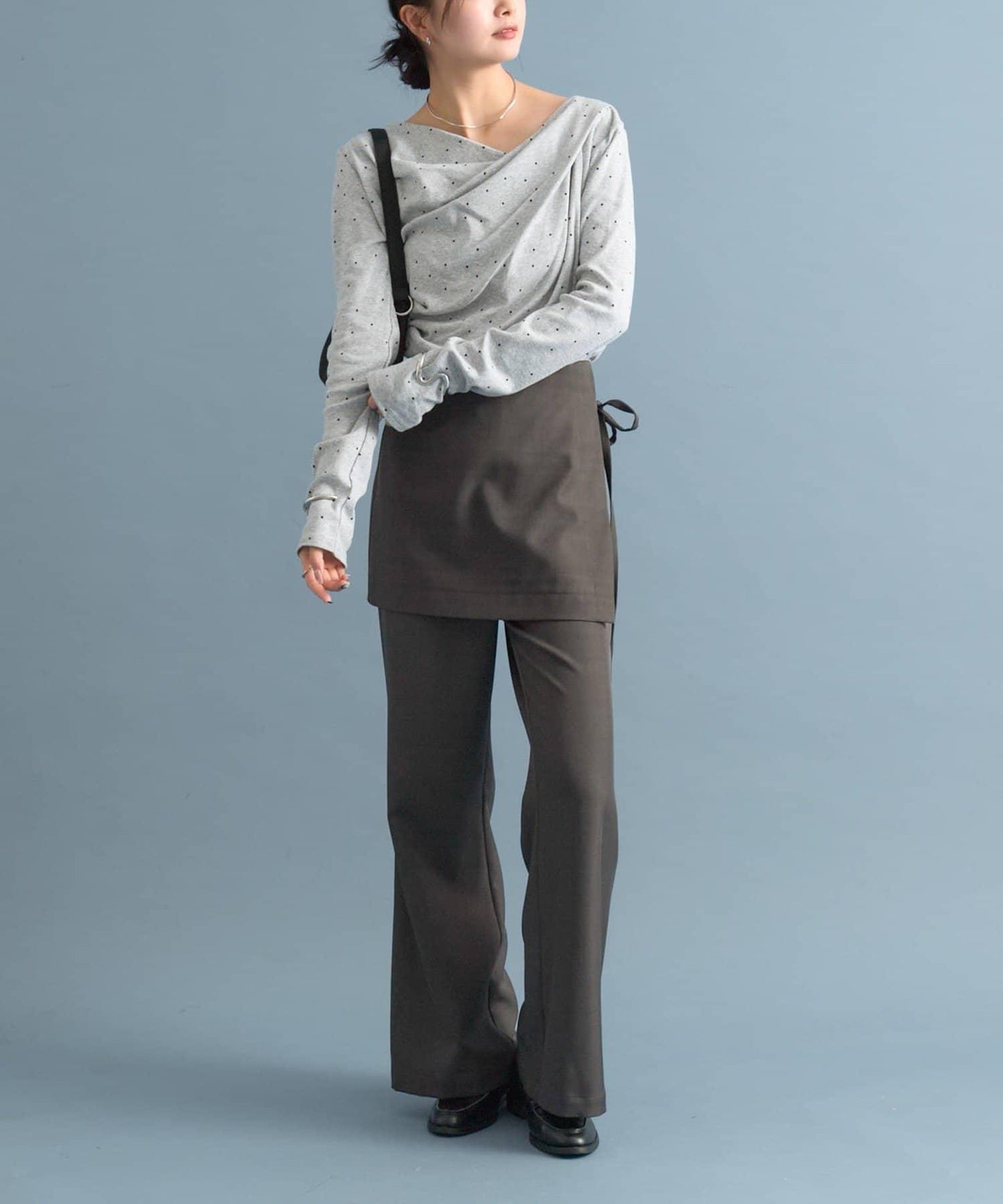 【人氣系列/新色白色・灰色2】一字肩長袖T恤※僅限電商渠道專屬顏色