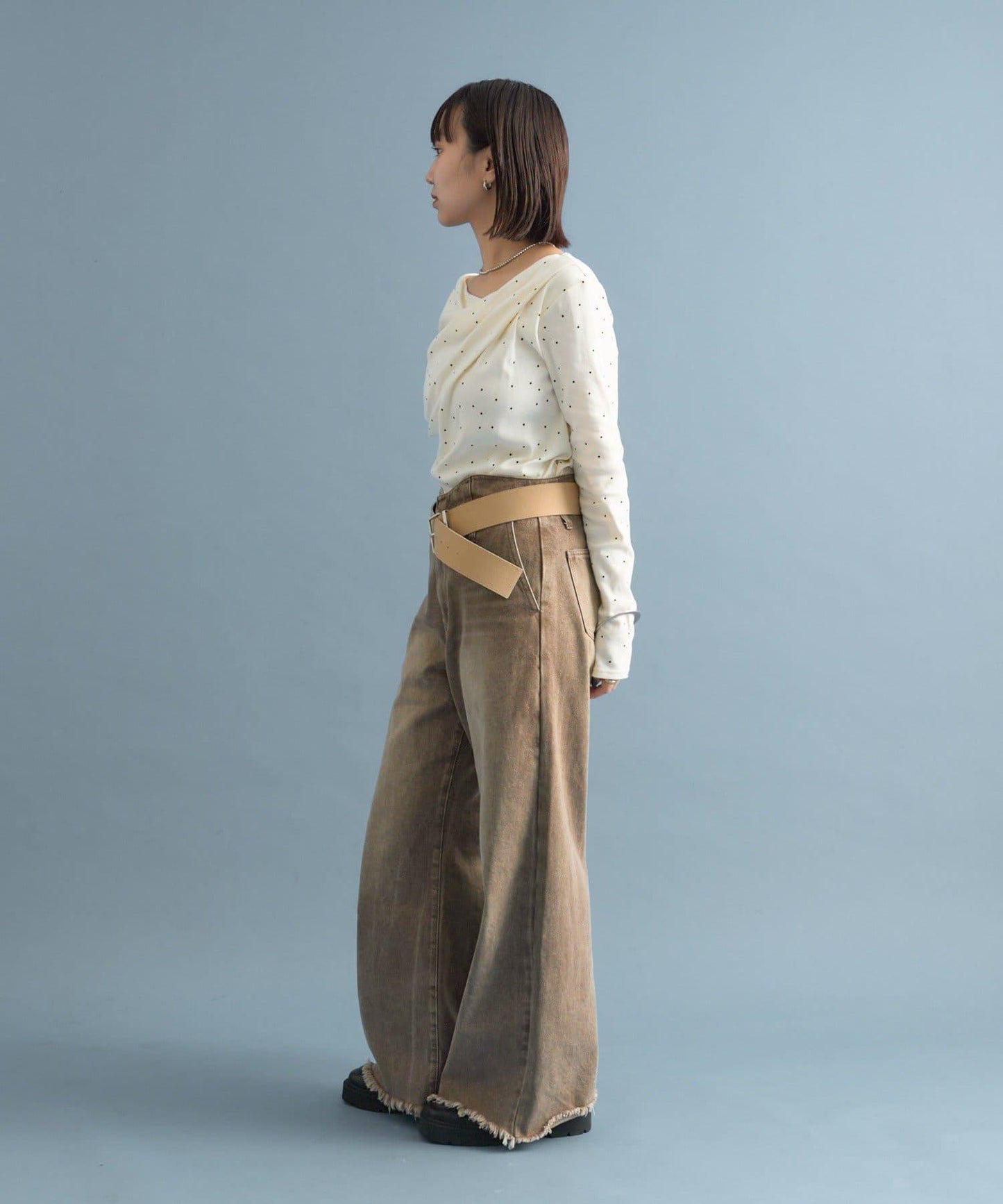 【人氣系列/新色白色・灰色2】一字肩長袖T恤※僅限電商渠道專屬顏色