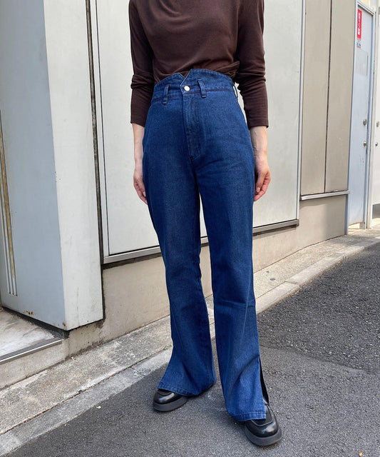 常規版型開叉牛仔褲