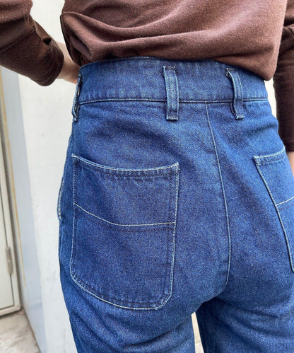 常規版型開叉牛仔褲