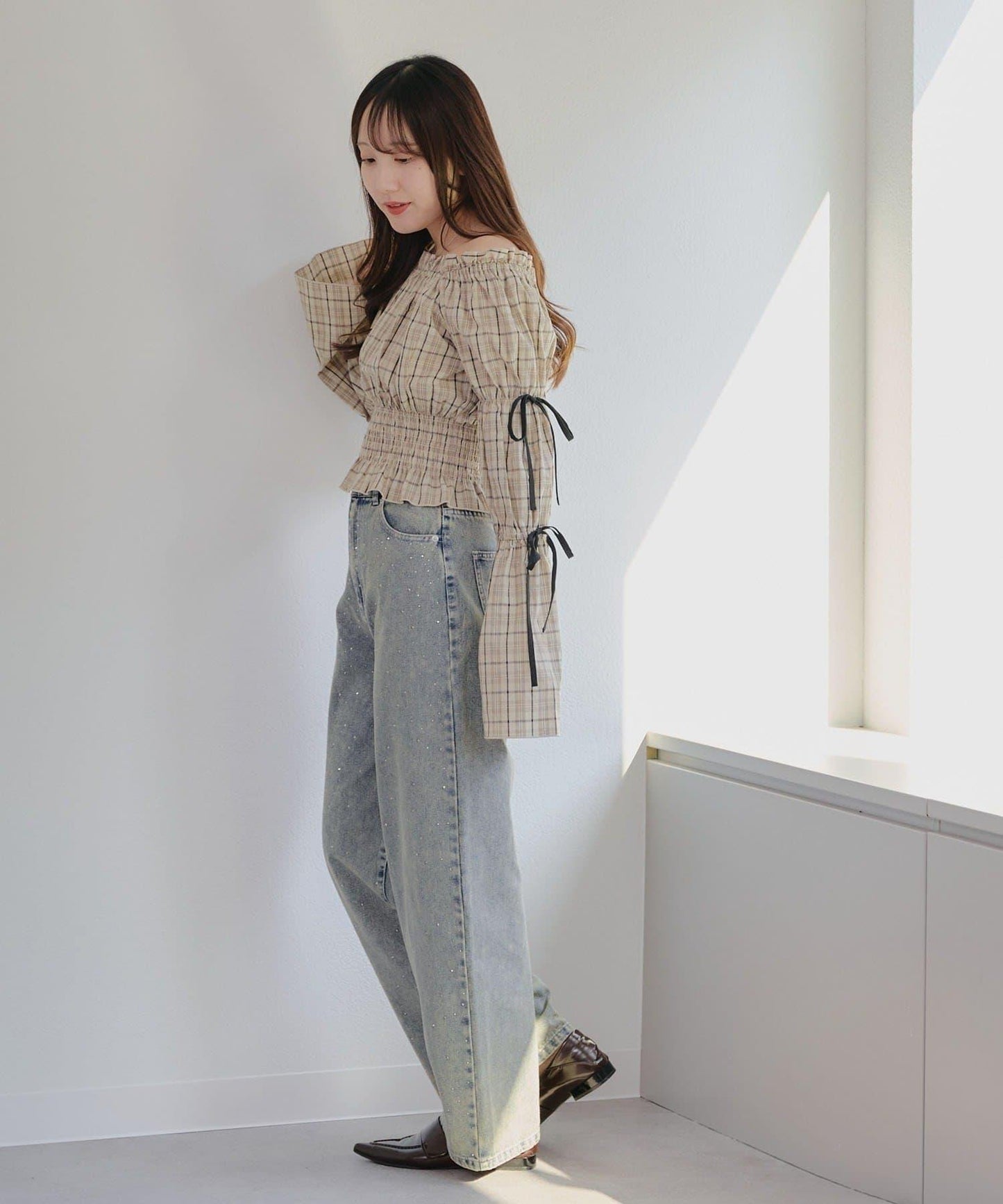 美麗剪裁鑲鑽牛仔褲