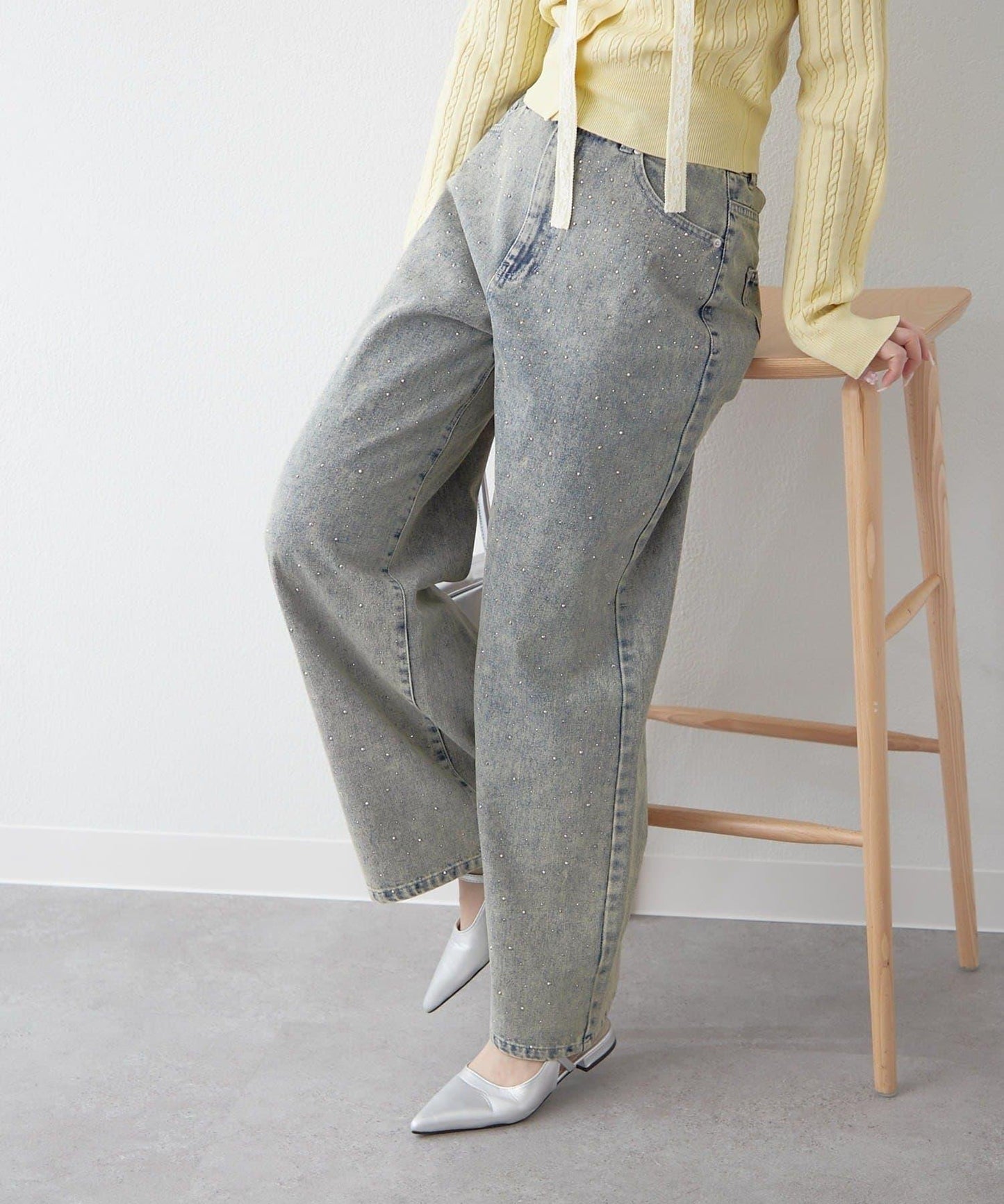 美麗剪裁鑲鑽牛仔褲