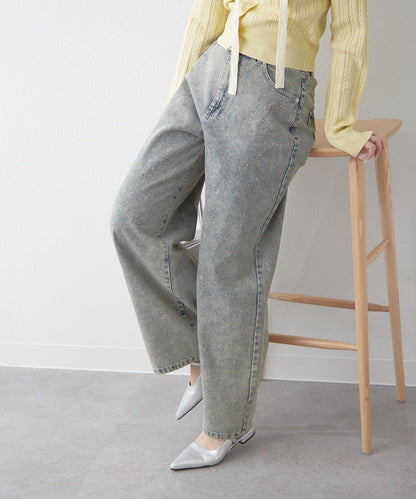 美麗剪裁鑲鑽牛仔褲