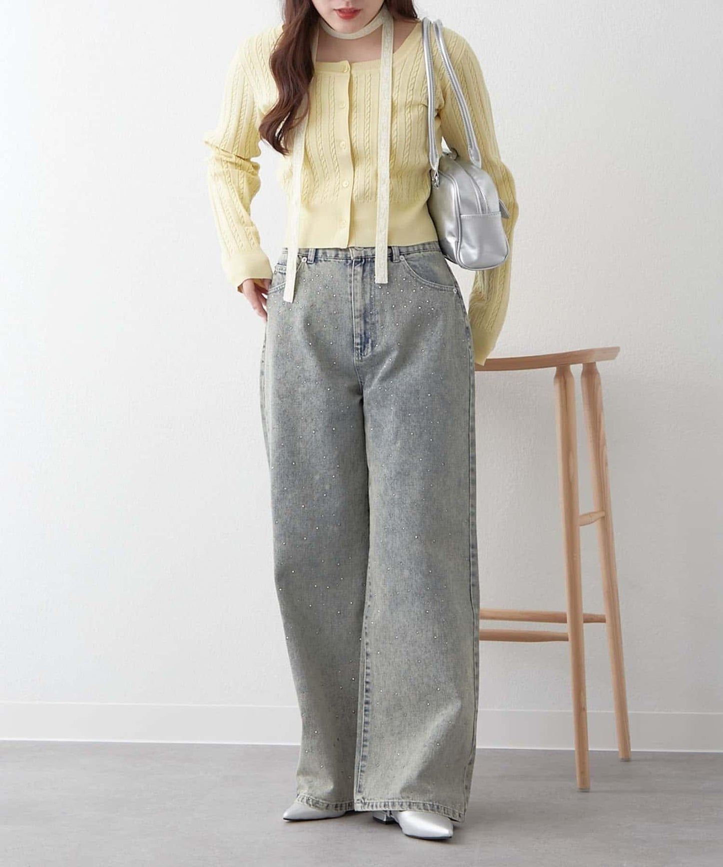 美麗剪裁鑲鑽牛仔褲