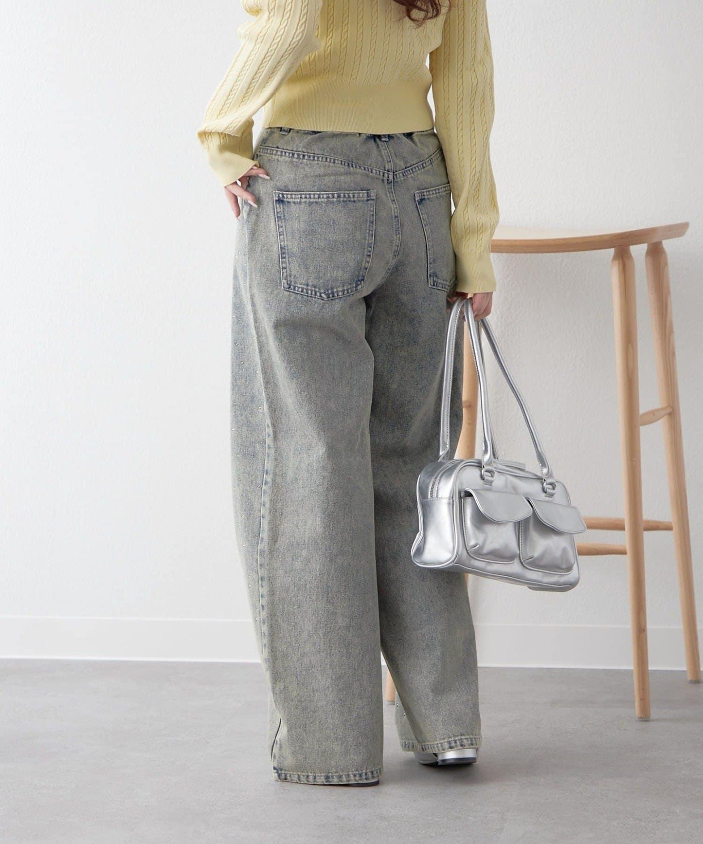 美麗剪裁鑲鑽牛仔褲