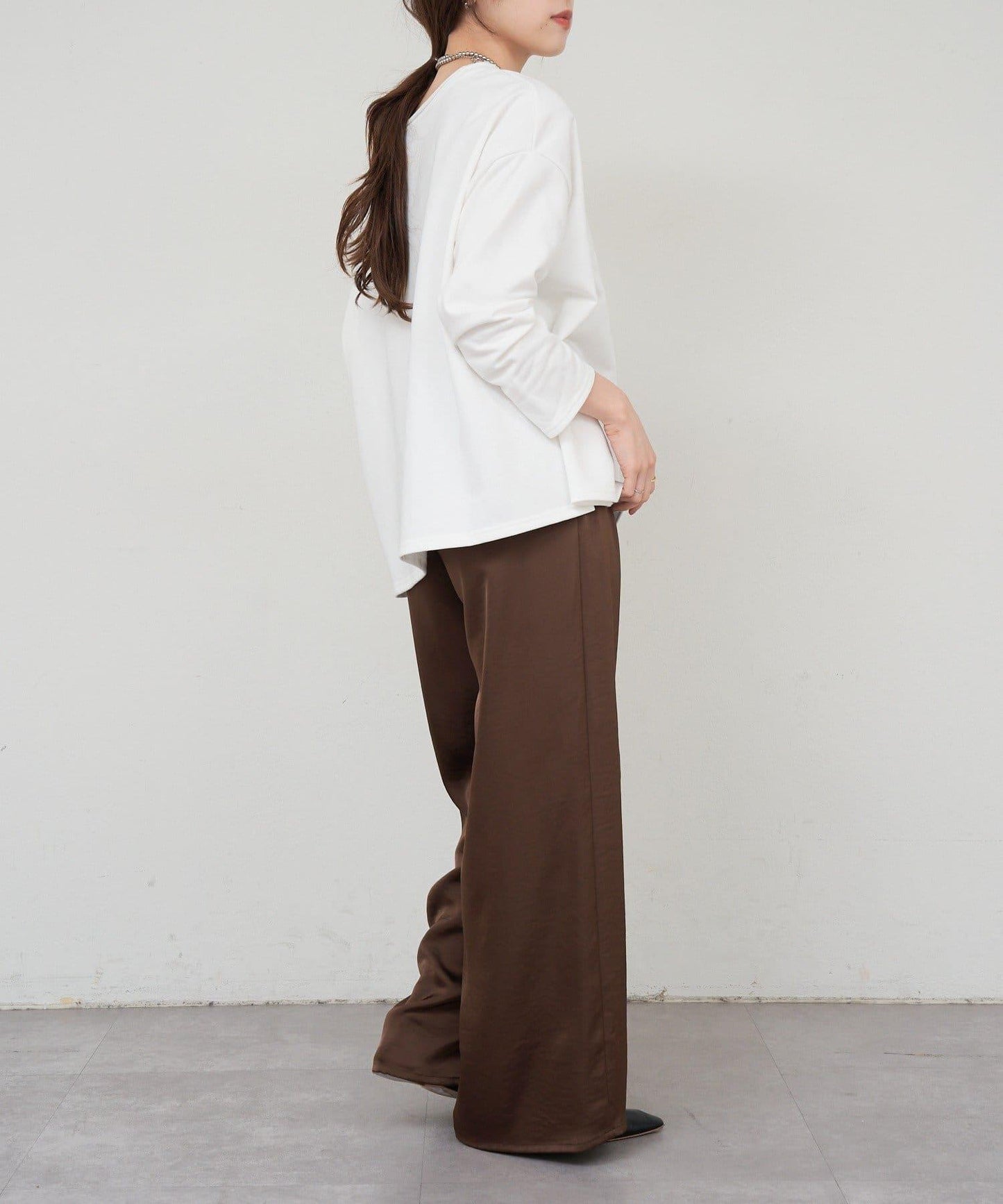 側開叉一字肩衛衣