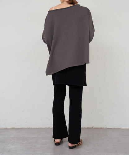 側開叉一字肩衛衣