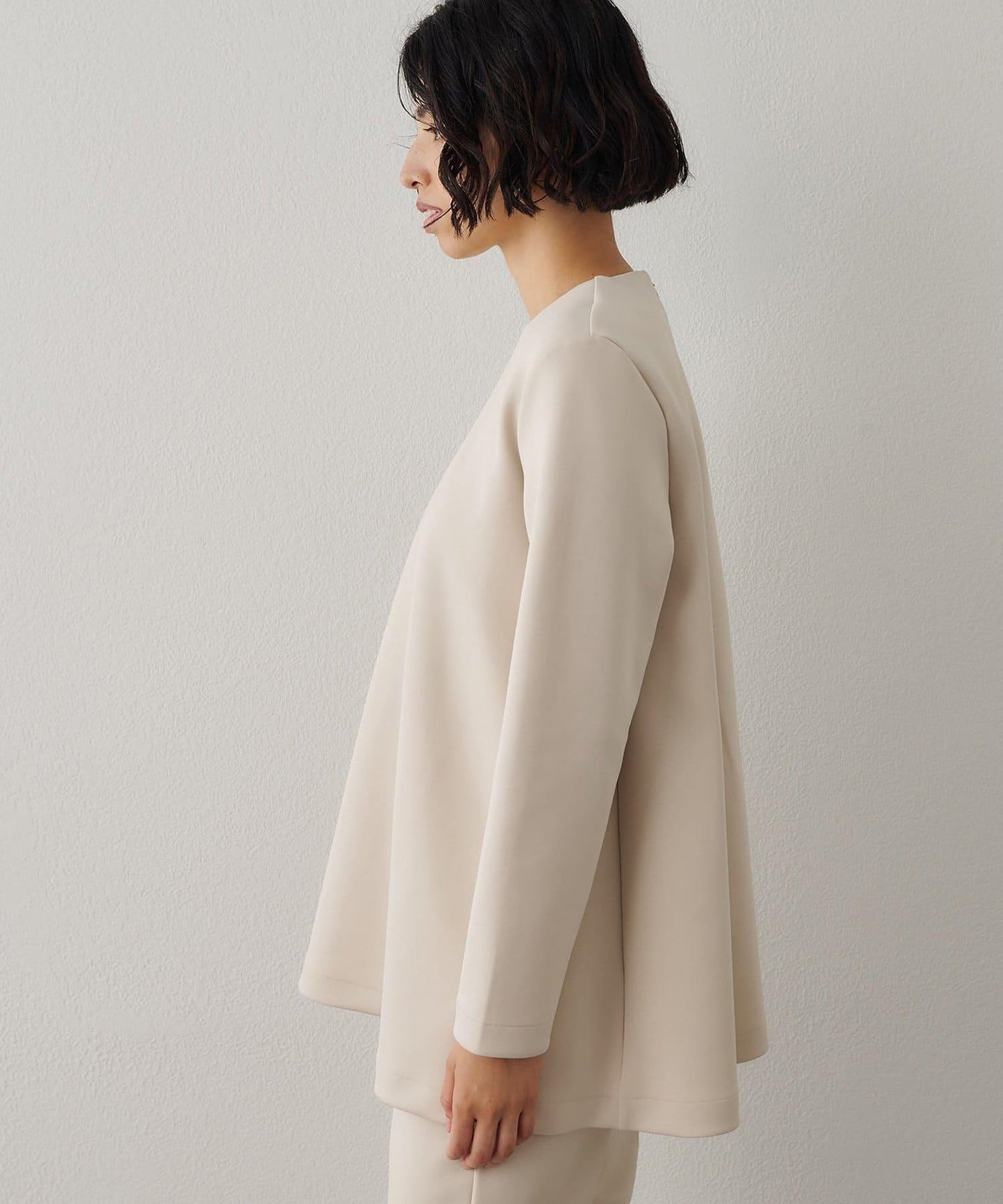 箱型喇叭袖套頭衫