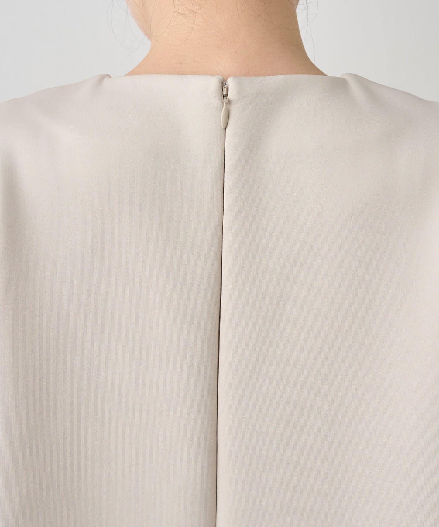 箱型喇叭袖套頭衫