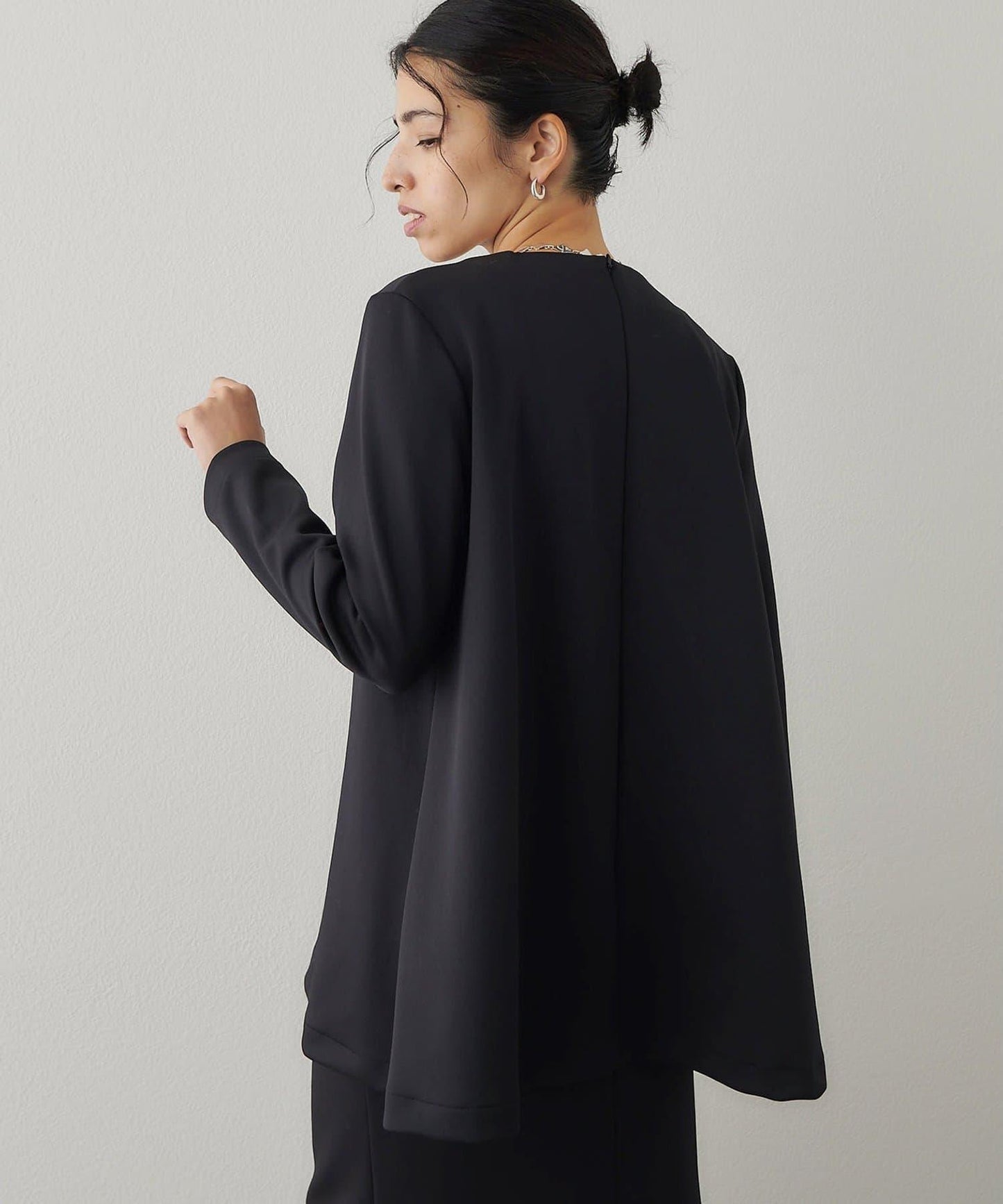 箱型喇叭袖套頭衫