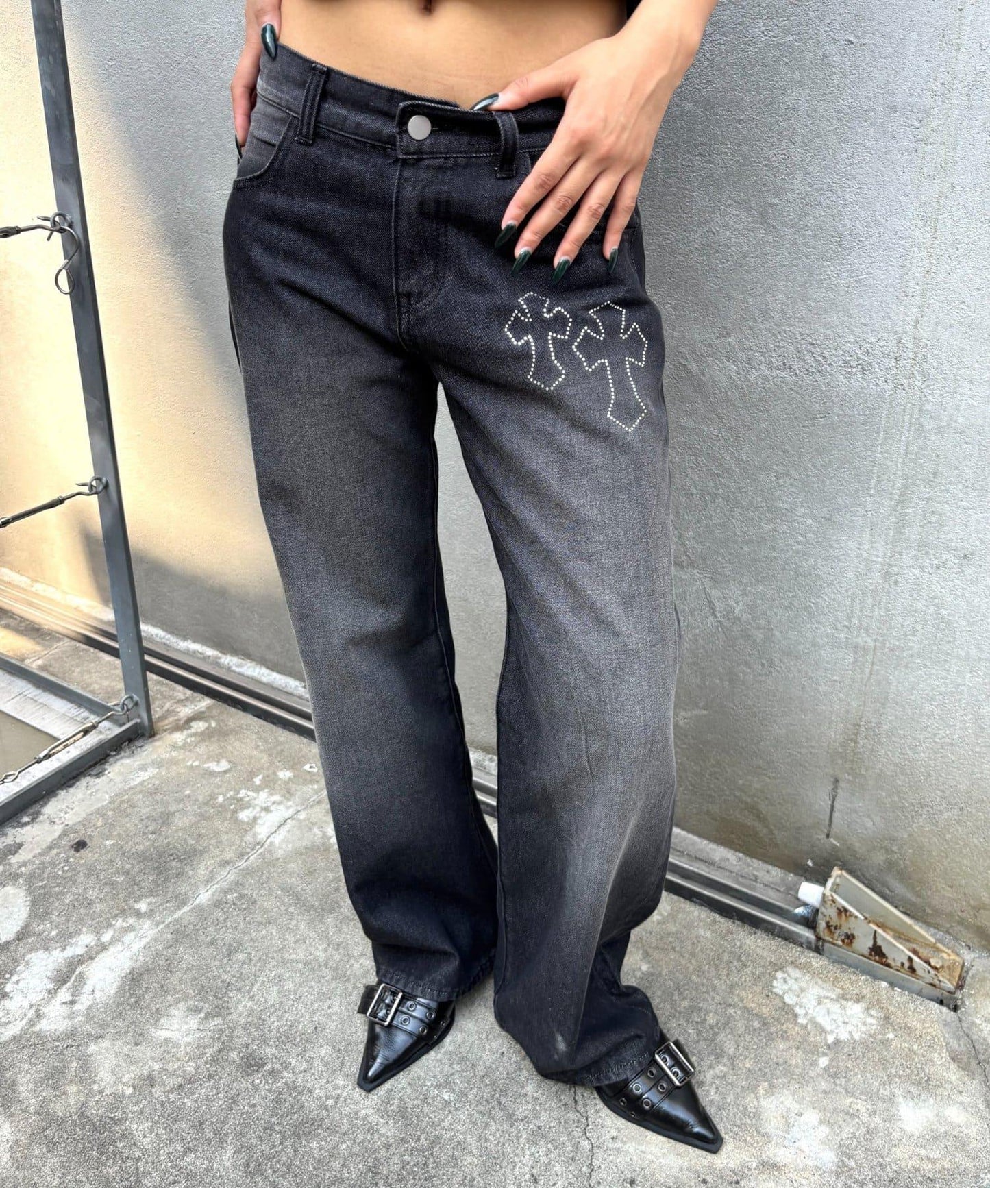 SLOPPY水鑽低腰牛仔褲