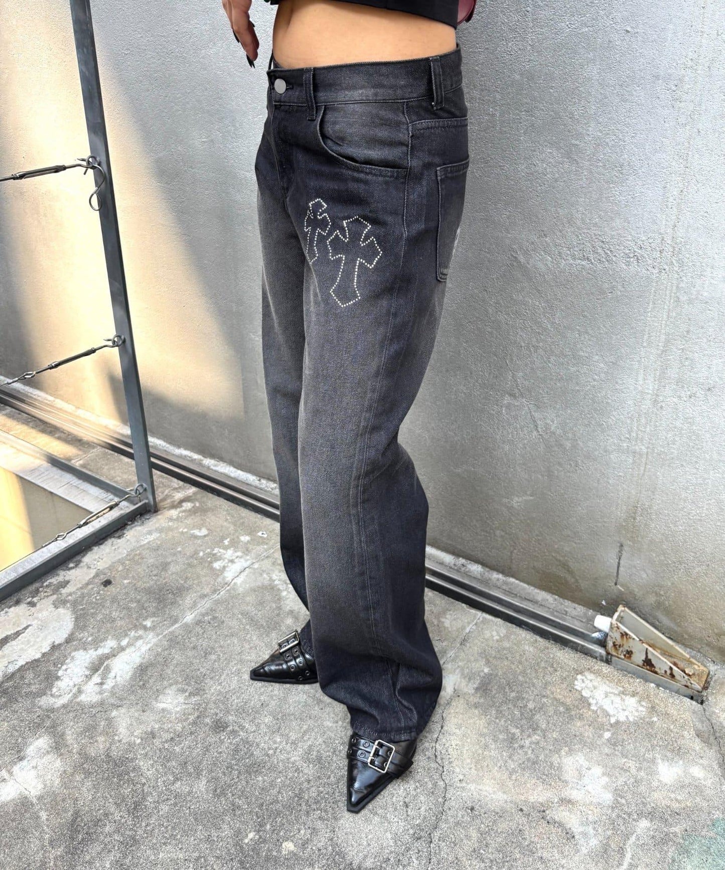 SLOPPY水鑽低腰牛仔褲