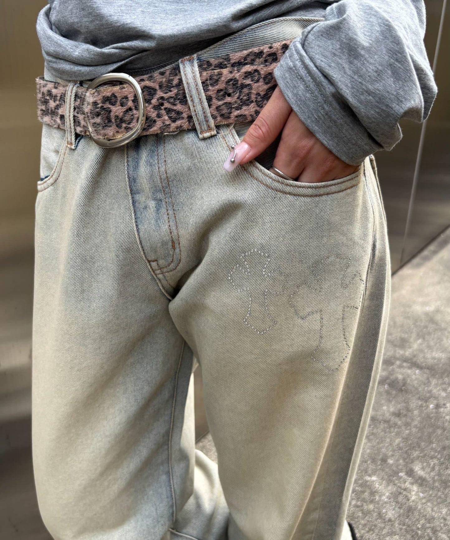 SLOPPY水鑽低腰牛仔褲