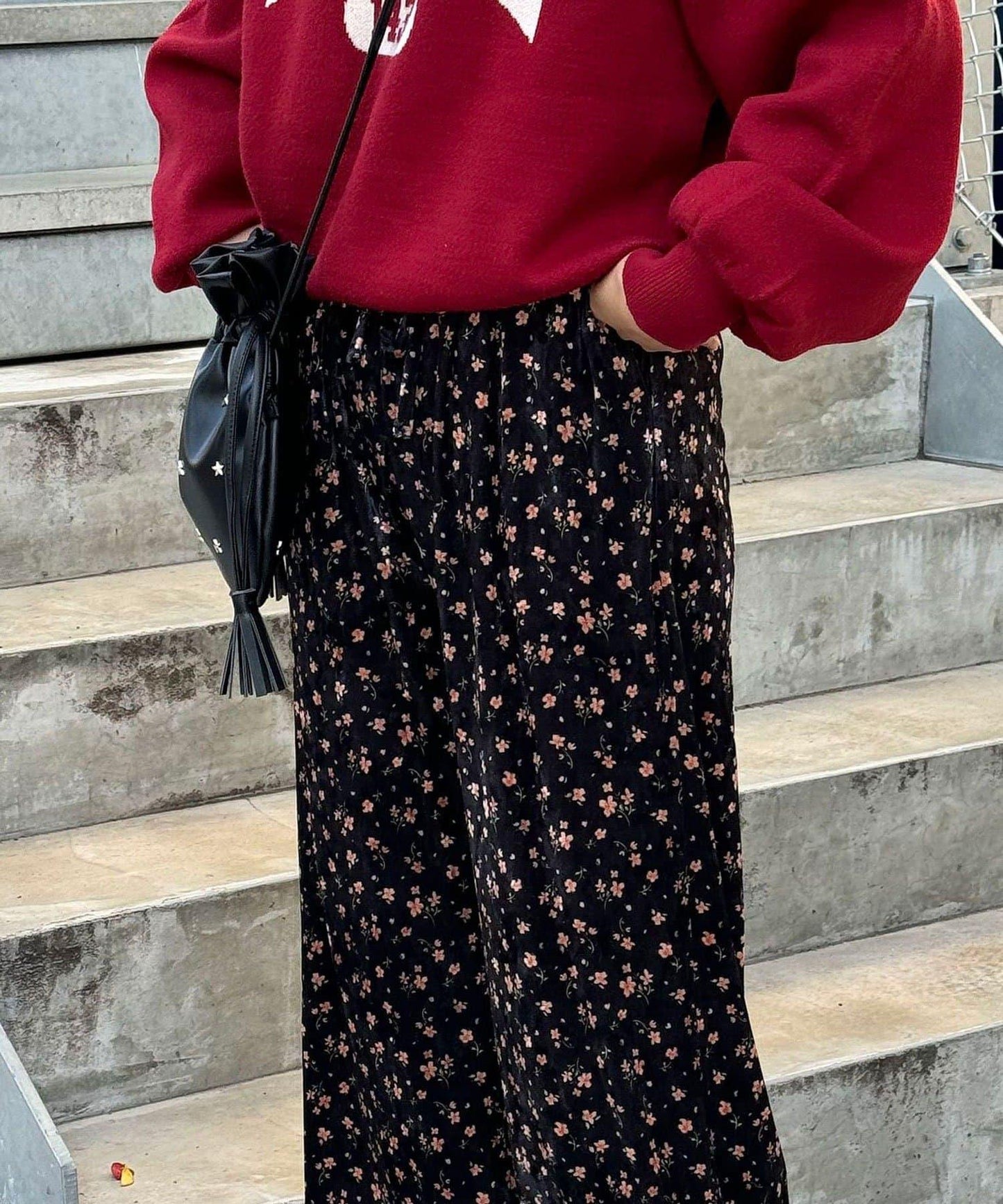 拼色圖案天鵝絨荷葉邊褲〈波點／花卉〉