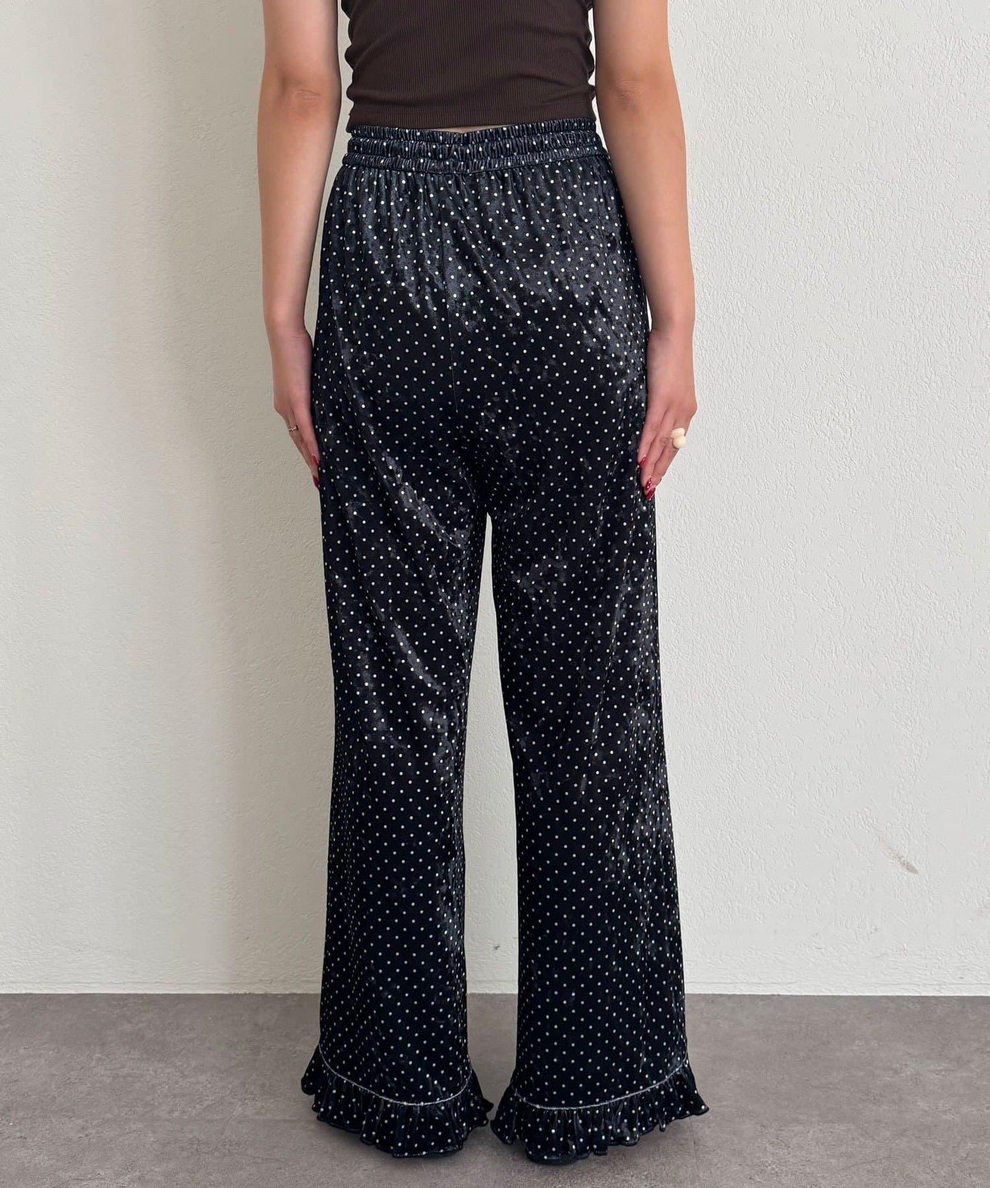 拼色圖案天鵝絨荷葉邊褲〈波點／花卉〉