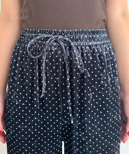 拼色圖案天鵝絨荷葉邊褲〈波點／花卉〉