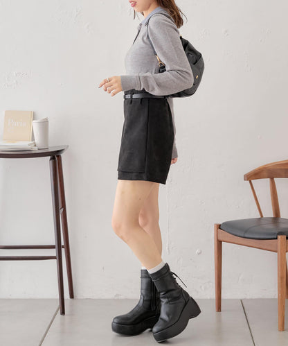 【Chico】附腰帶麂皮褶皺短褲