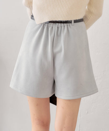 【Chico】附腰帶麂皮褶皺短褲