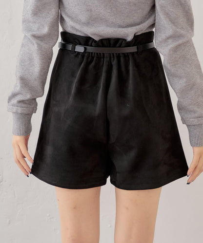 【Chico】附腰帶麂皮褶皺短褲