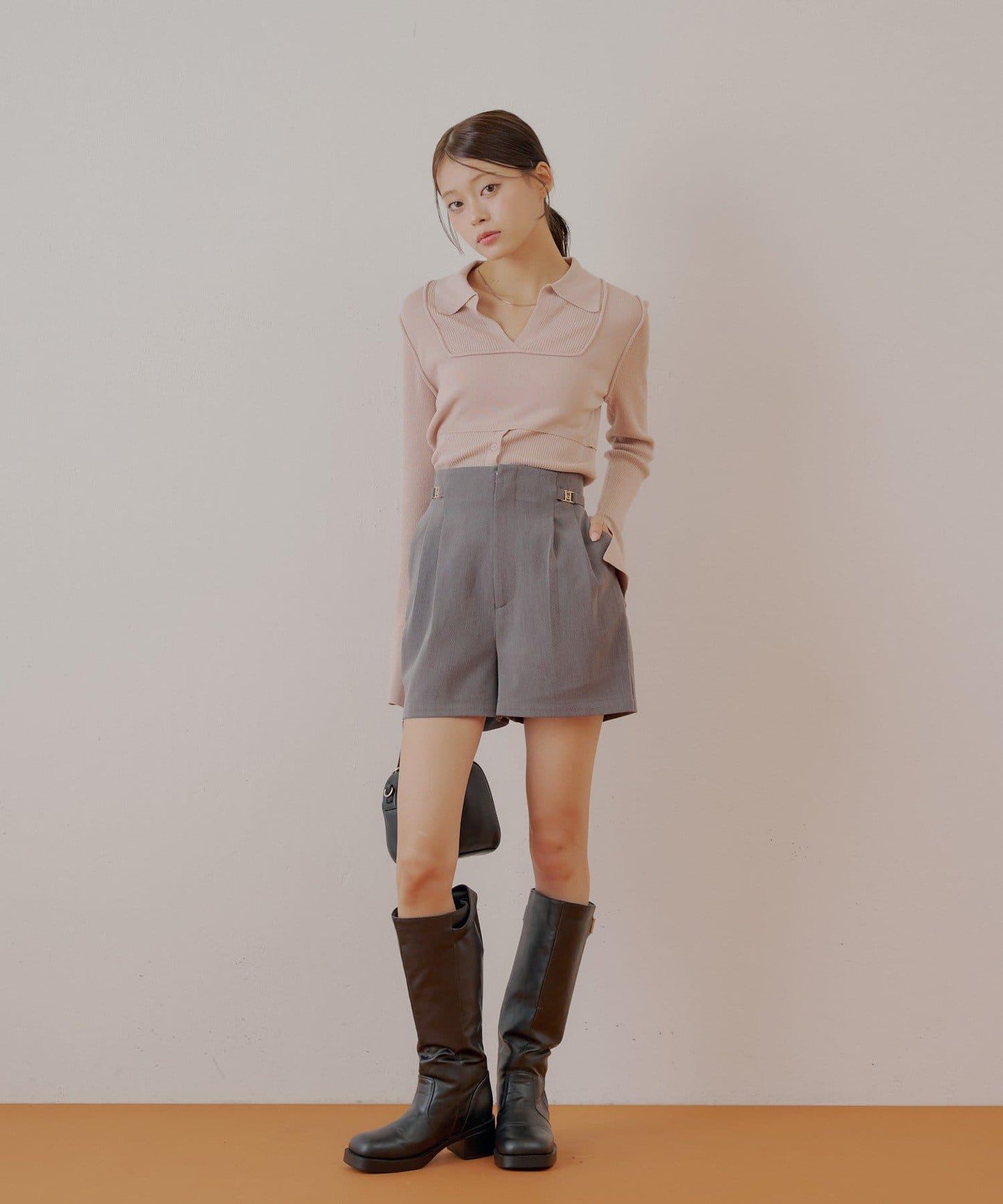 【Chico】帶吊飾褶皺短褲