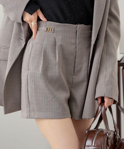 【Chico】帶吊飾褶皺短褲