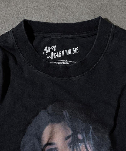 【EXCLUSIVE】 Amy Winehouse 圖案長袖T恤