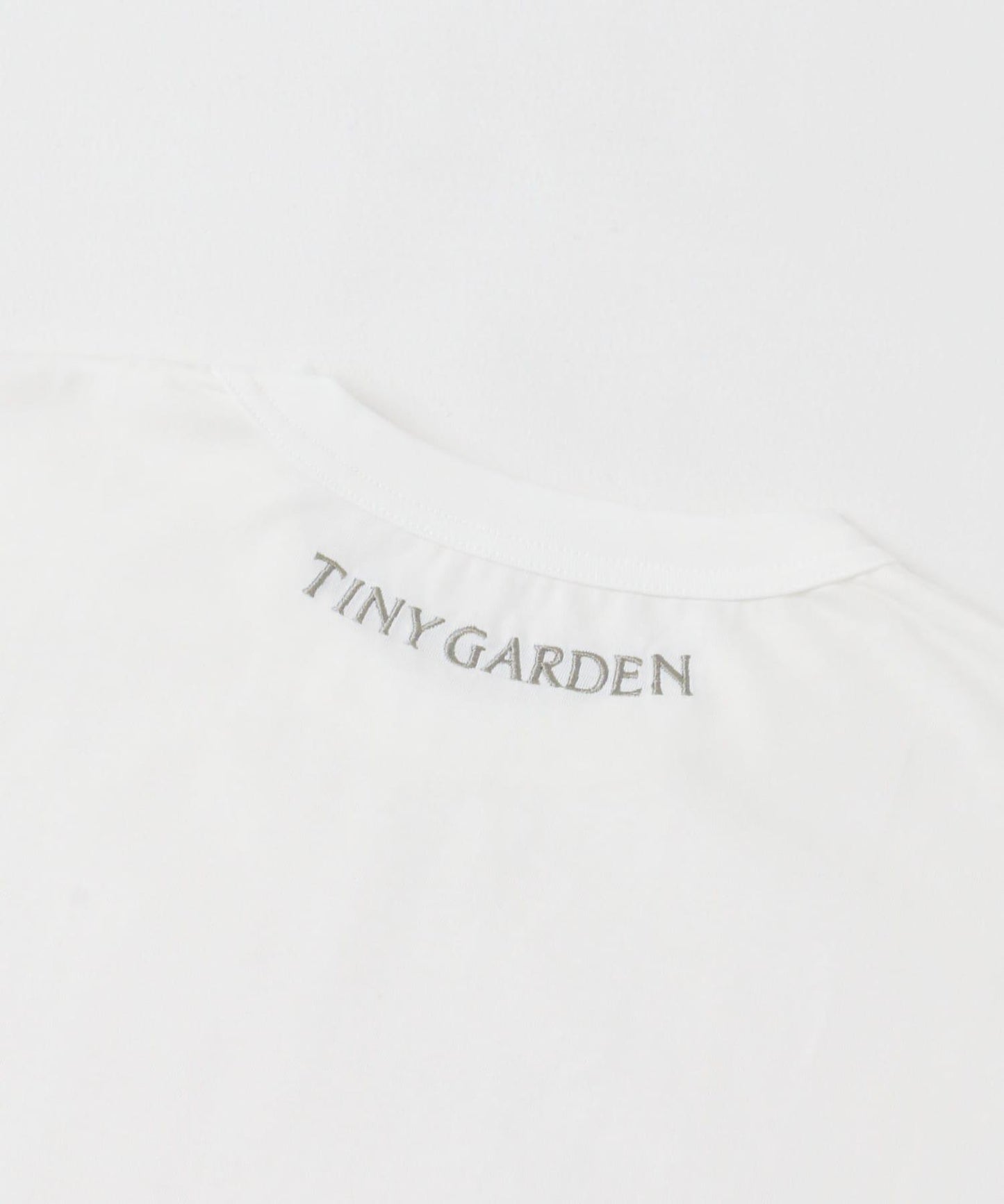 「防紫外線」「吸水速幹」TINY GARDEN PRODUCTS 防紫外線速幹功能刺繡T恤