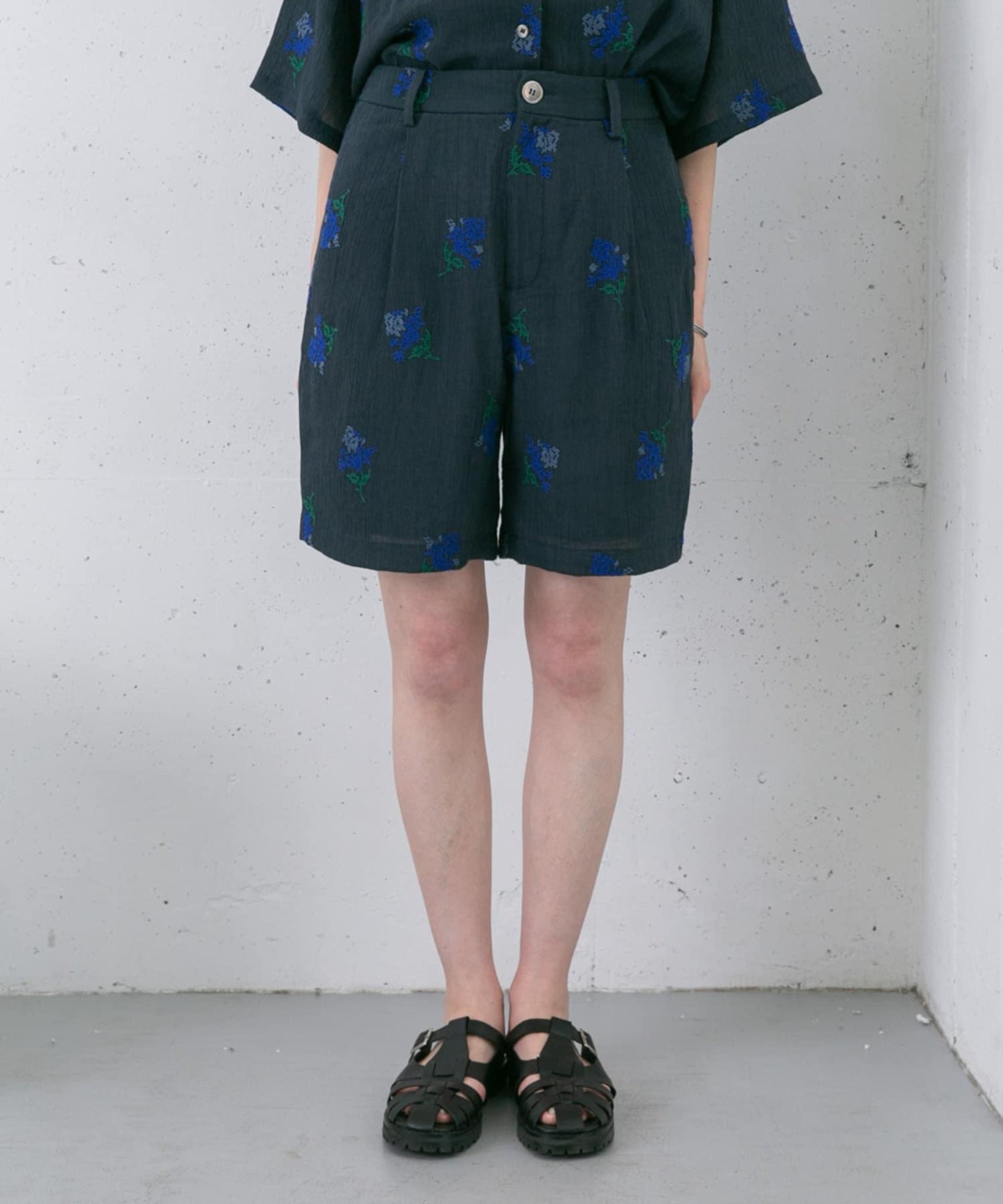 刺繡短褲