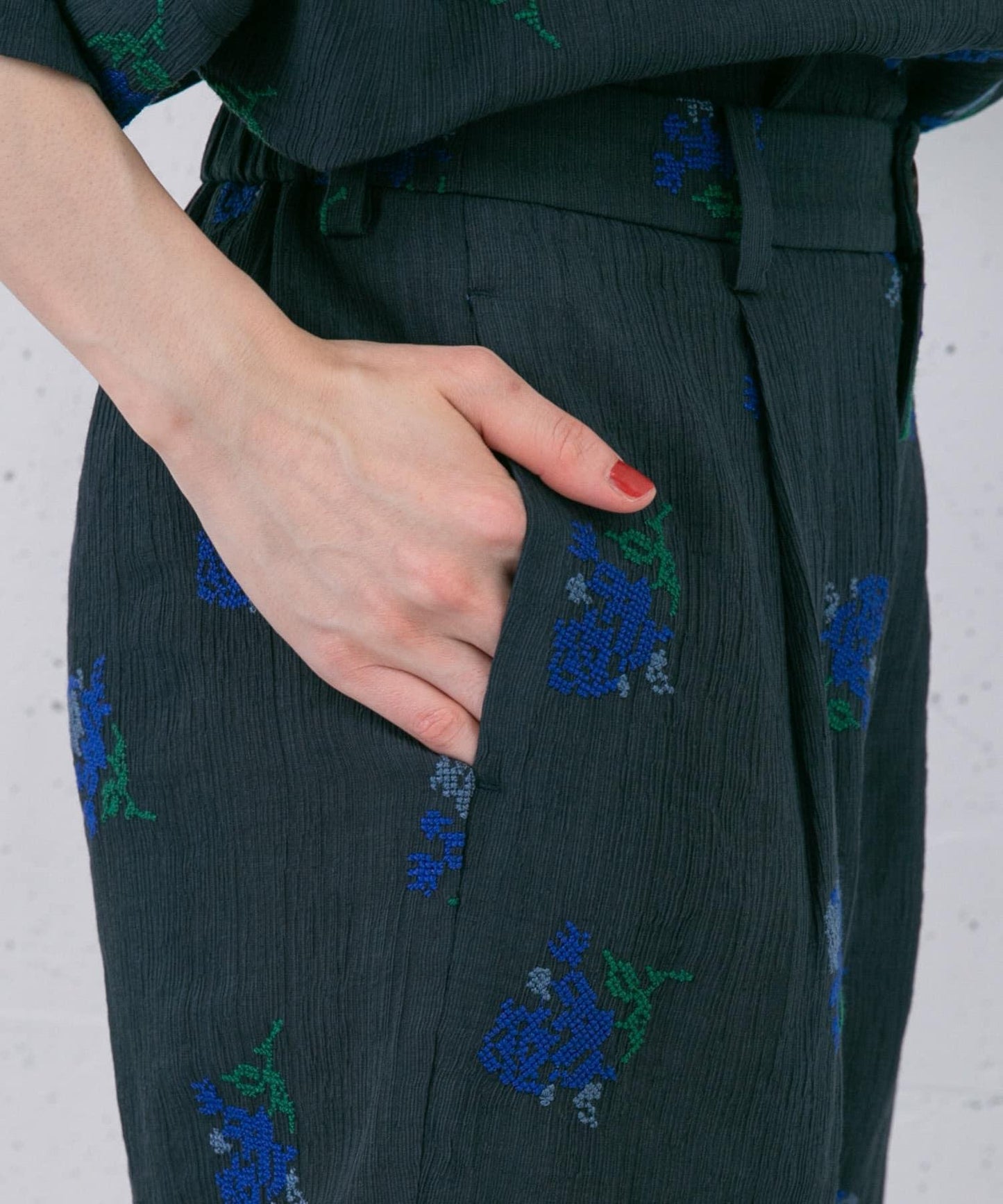 刺繡短褲