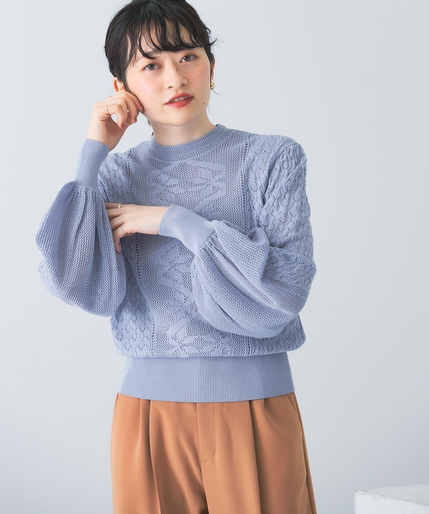 泡泡袖花紋針織衫